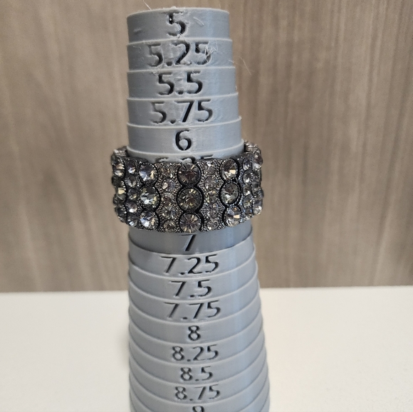 Lia Sophia Twilight Retired Stretch Bracelet - Picture 9 of 9